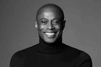 Headshot of KEM, Multi-Grammy Nominated and Platinum Selling R&B Singer/Songwriter | Covenant House Youth Homelessness Awareness Month Supporter